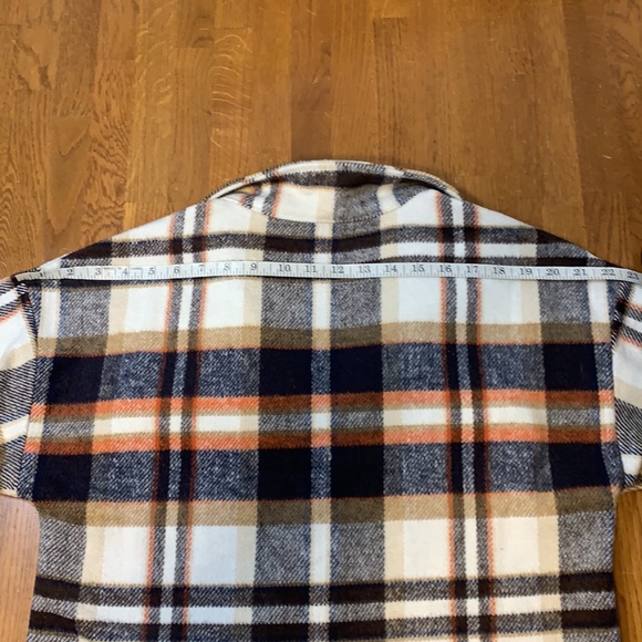 Fall Shacket Size Medium - Picture 5 of 8